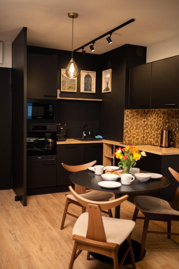 Apartament No1 Wyszynskiego Wroclaw Bagian luar foto